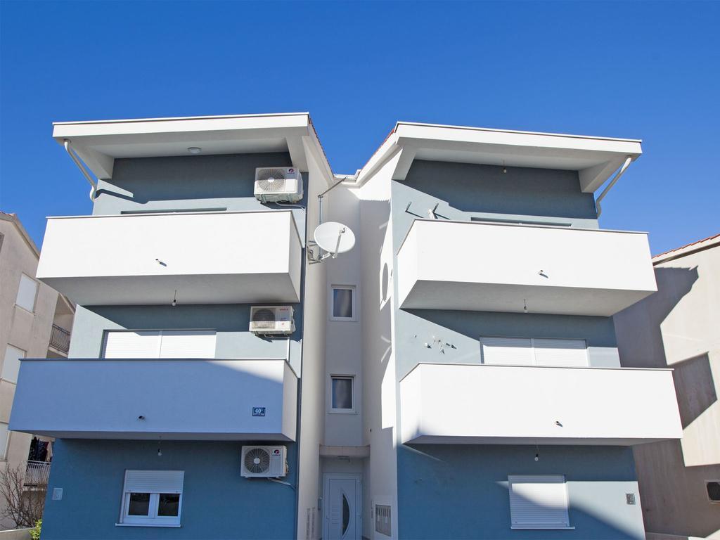 Apartments Roses Stobreč Екстериор снимка