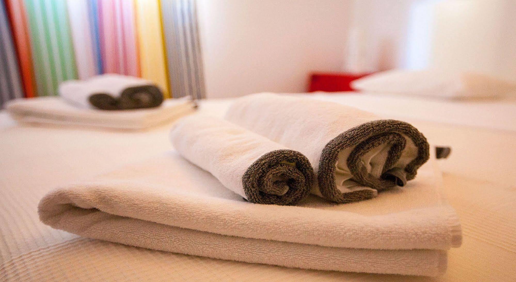 Apartments Roses Stobreč Екстериор снимка