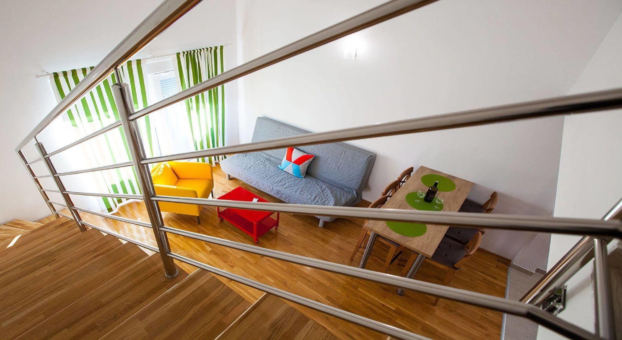 Apartments Roses Stobreč Екстериор снимка